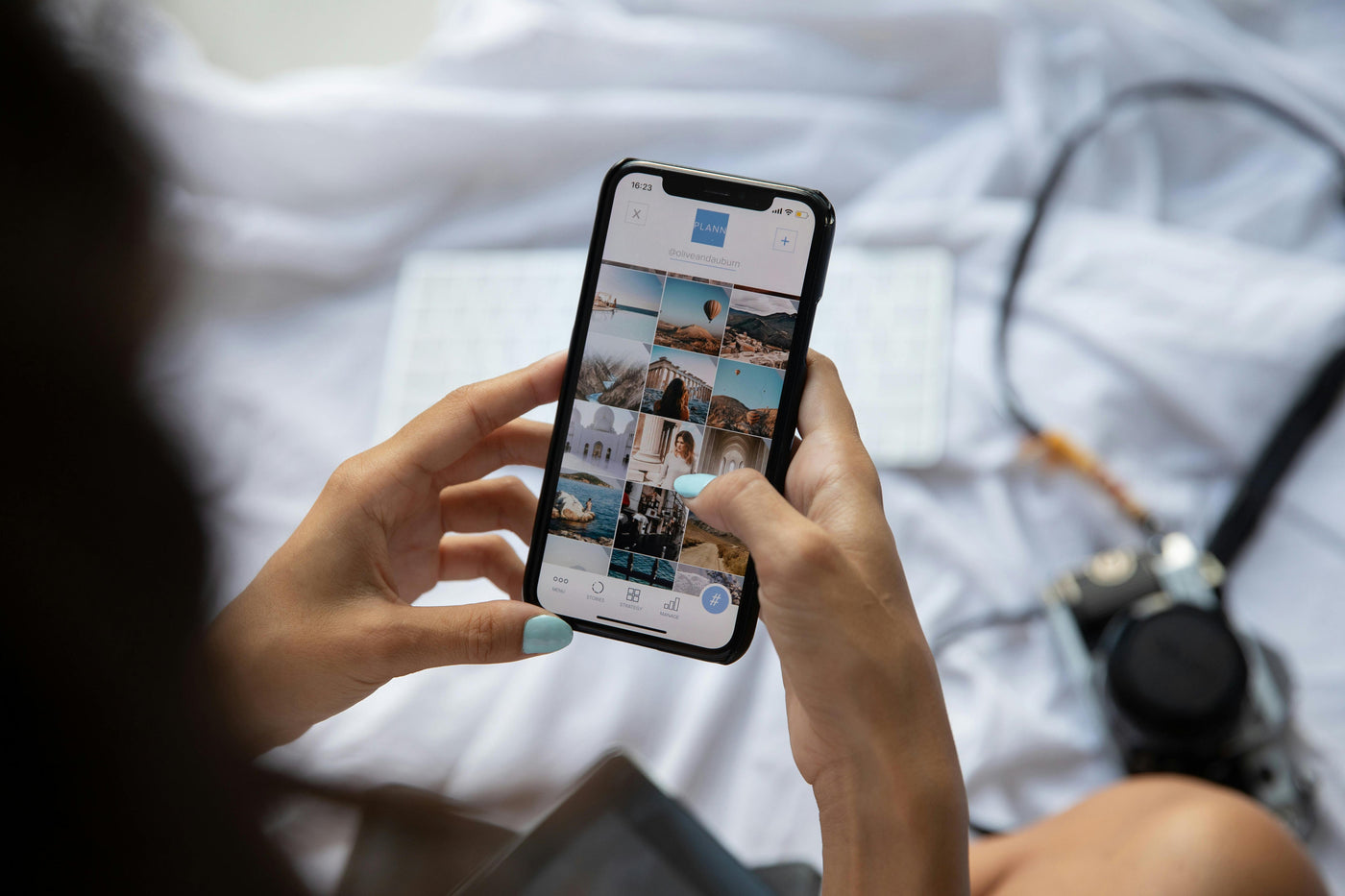 Top 5 Travel Destinations for Aussies in 2025 & How to Stay Connected